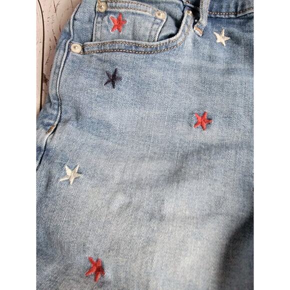 Gap Women's 5 " Embroidered Star Print Denim Shorts Medium Indigo 27 - Picture 4 of 9